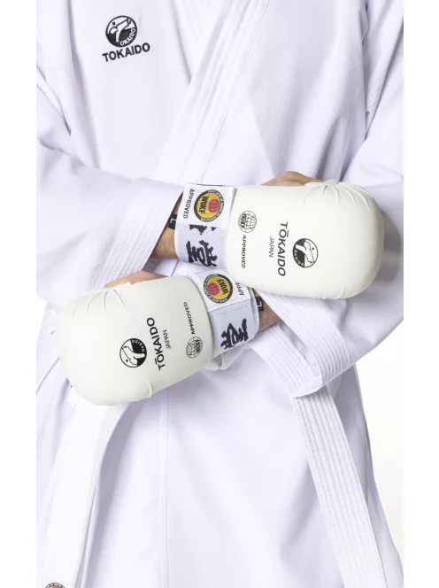 TOKAIDO Kanji WUKF Seiken Protector – Competition Glove Red